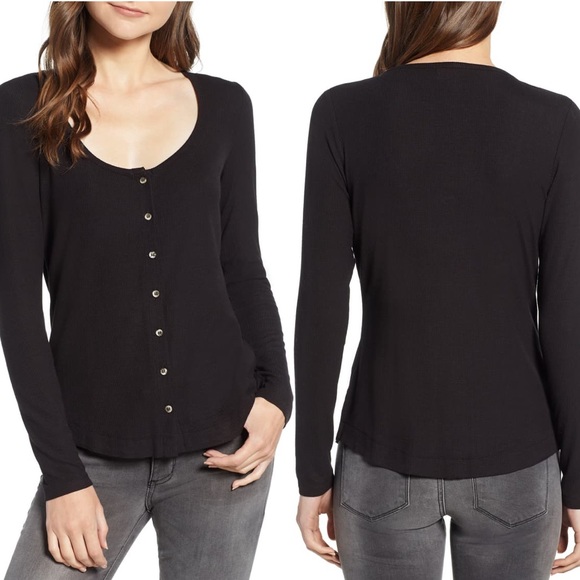 Socialite Button Front Top - Picture 5 of 6